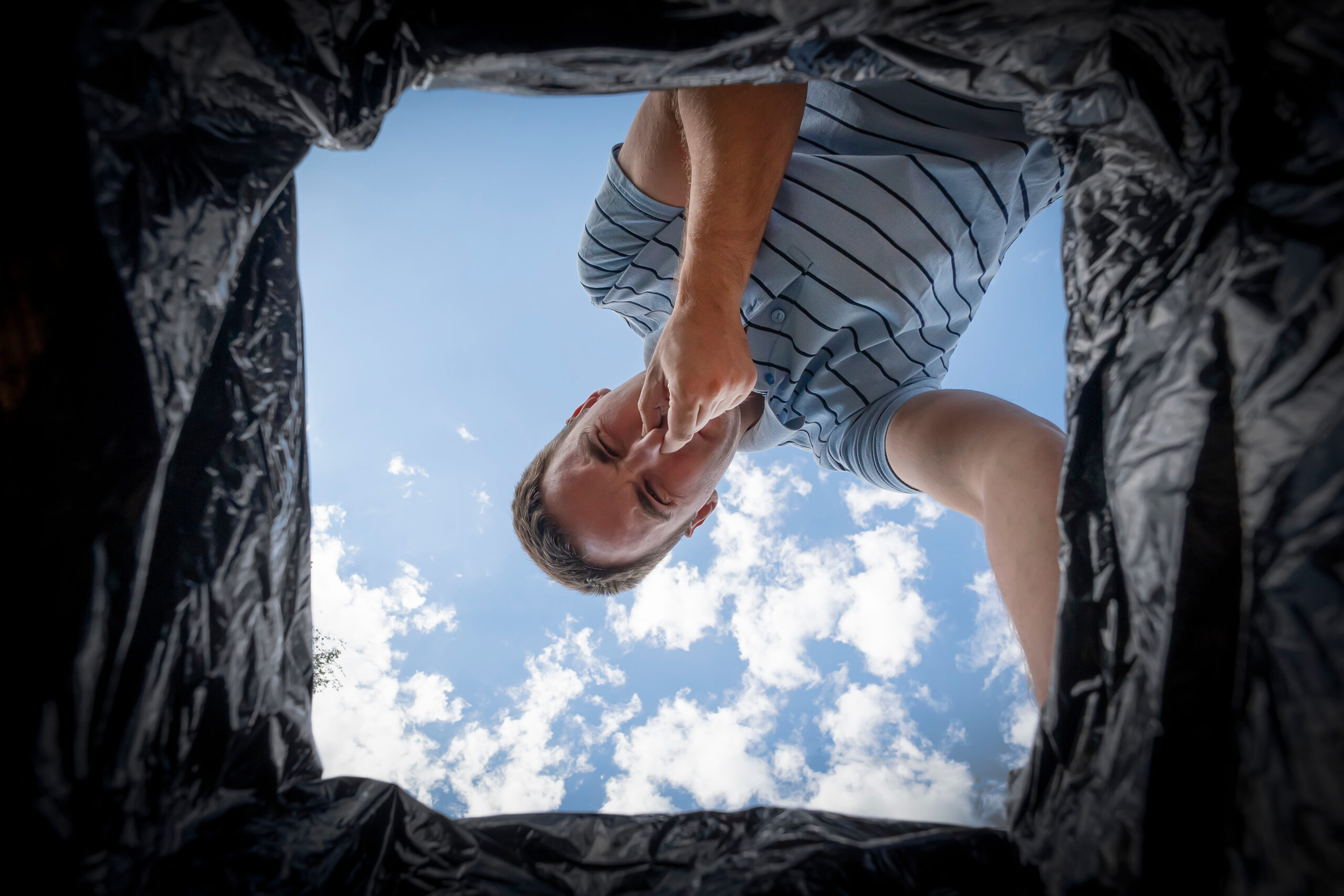 strong stench from trash can needing Garbage Can Cleaning Service