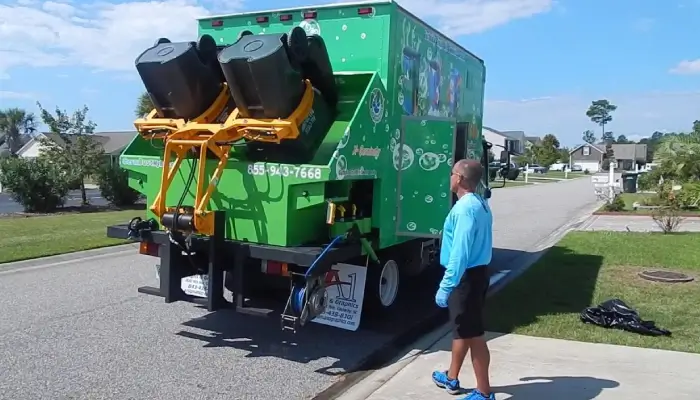 Trash Can Cleaning Truck Service