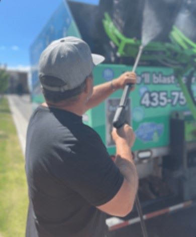 Professional Trash Bin Cleaning Service